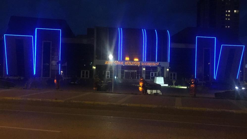 YENİŞEHİR BELEDİYESİ, ‘MAVİ IŞIK YAK KAMPANYASI’NA DESTEK VERDİ