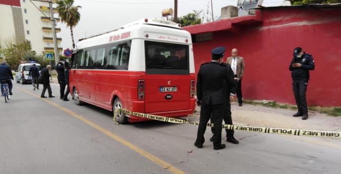 YOLCU OLARAK BİNDİĞİ ARACIN SÜRÜCÜSÜNÜ SİLAHLA VURDU