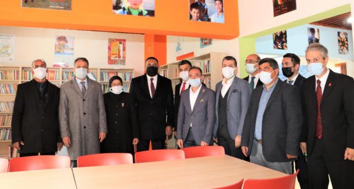 MERSİNLİ ŞEHİT DURMUŞ TEK’İN ADI, OKUL KÜTÜPHANESİNDE YAŞAYACAK