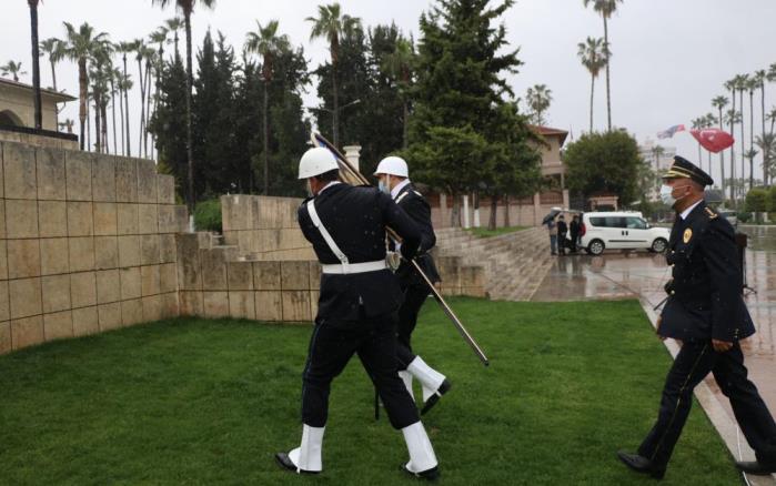 POLİS HAFTASI, YAĞMUR NEDENİ İLE SADE BİR TÖRENLE KUTLANDI