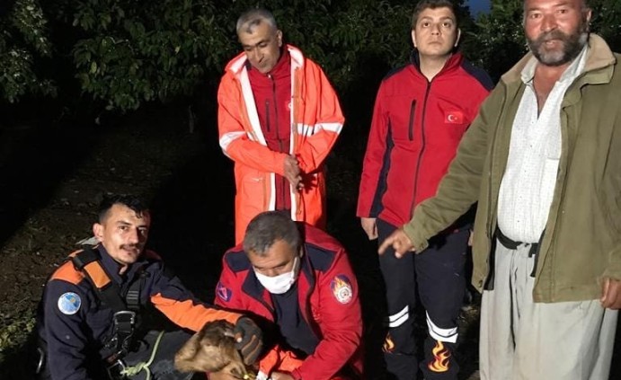 KUYUYA DÜŞEN KEÇİYİ İTFAİYE KURTARDI