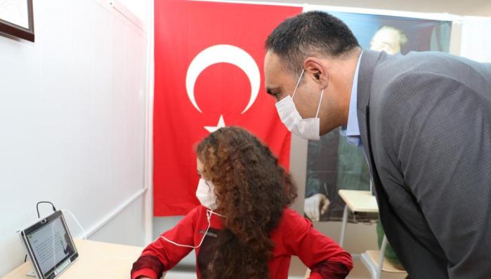 TOROSLAR BELEDİYESİ, KORONA VİRÜSLE MÜCADELEYİ BİR YILDIR KESİNTİSİZ SÜRDÜRÜYOR