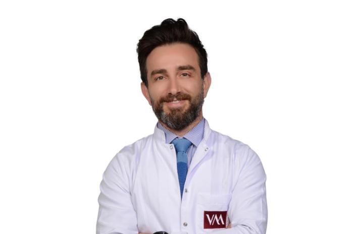 BİN 900 GRAM BEBEĞİN KALBİNDEKİ DELİK ANJİYO YÖNTEMİYLE KAPATILDI