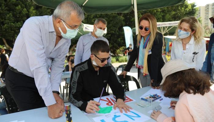 ÖZEL ÇOCUKLAR 23 NİSAN’I RESİMLE ANLATTI