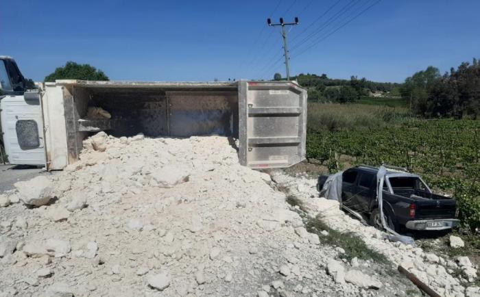 TARSUS’TA TRAFİK KAZASINDA 2 KİŞİ YARALANDI