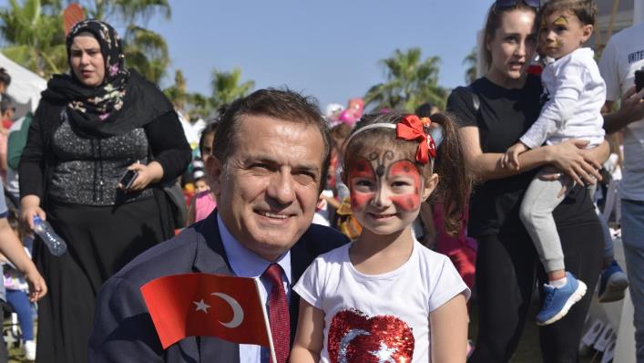 BAŞKAN ÖZYİĞİT, 23 NİSAN’I KUTLADI