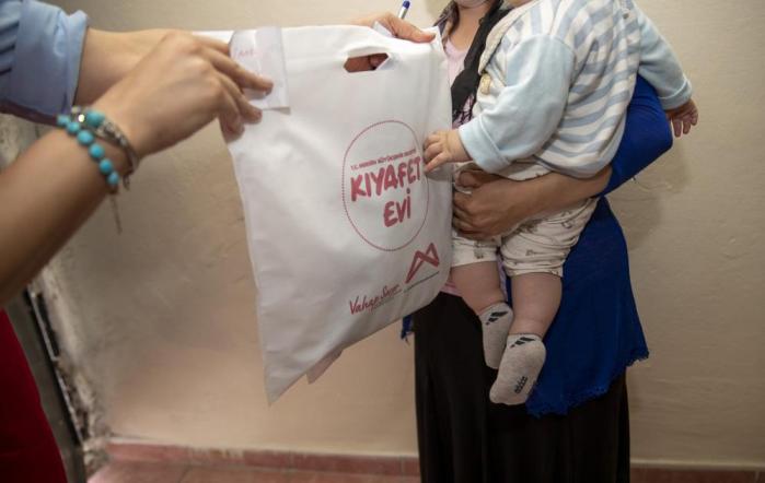 BÜYÜKŞEHİR’DEN ÇOCUKLARA BAYRAM HEDİYESİ