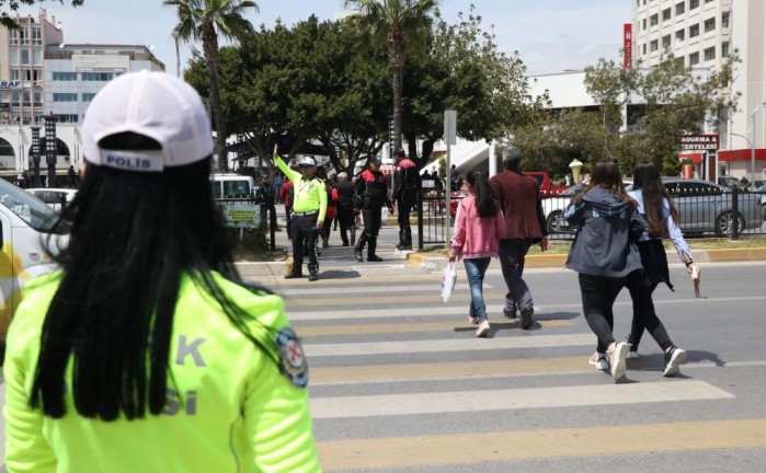 MERSİN’DE YAYA ÖNCELİĞİ DENETİMİ YAPILDI