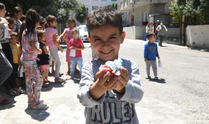 YENİŞEHİR BELEDİYESİ ÇOCUKLARI UNUTMADI