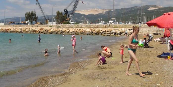 TAM KAPANMADAN ÇIKIP DENİZE KOŞTULAR