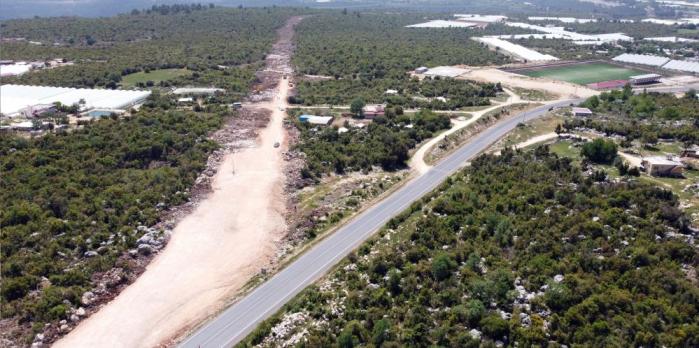 ERDEMLİ AYRANCI YOLUNDA YENİ GÜZERGAH ÇALIŞMALARI SÜRÜYOR