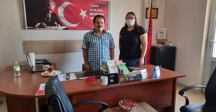 BOZYAZILI ÖĞRENCİLER, OKUDUKLARI KİTAPLARI KÜTÜPHANEYE BAĞIŞLADI