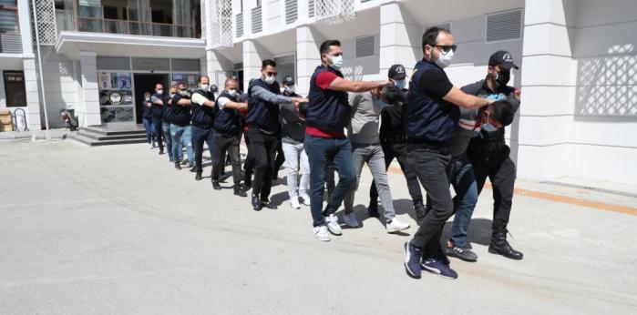 MERSİN’DE ’SAHİL RÜZGARI’ OPERASYONUNDA 6 KİŞİ TUTUKLANDI