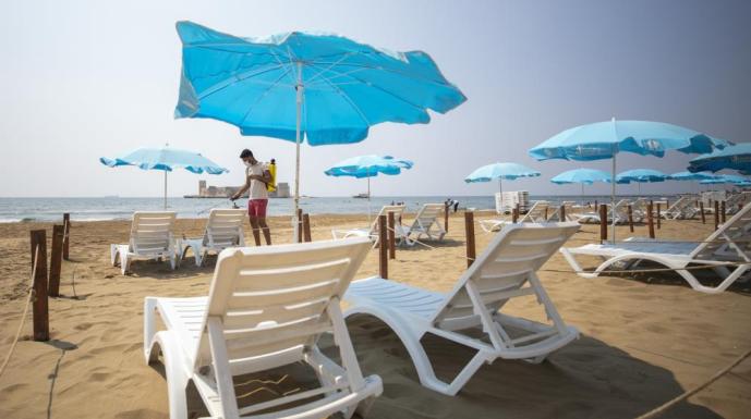 MERSİN’DE PLAJLAR YAZA HAZIRLANIYOR