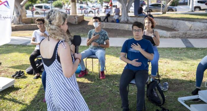 BÜYÜKŞEHİR BELEDİYESİNDEN ÖĞRENCİLERE YKS ÖNCESİ MORAL ETKİNLİĞİ