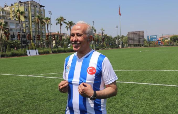 BAŞKAN GÜLTAK, AKDENİZ’E YAPILAN SPOR YATIRIMLARINI ANLATTI