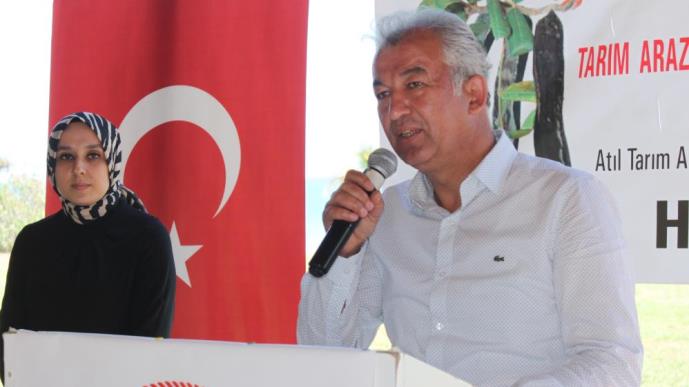 ATIL TARIM ARAZİLERİ KEÇİBOYNUZUYLA ŞİFA KAYNAĞI OLACAK