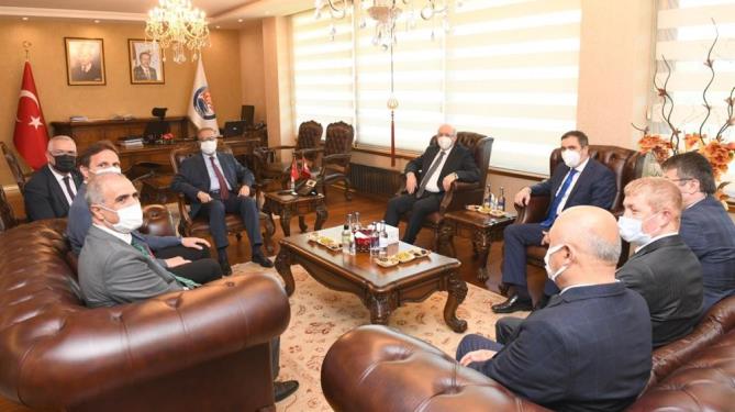 TİCARET BAKAN YARDIMCISI UÇARMAK MERSİN’DE