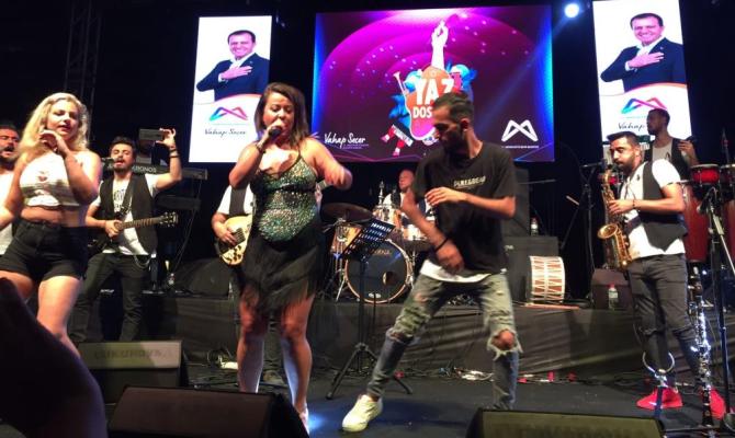 MERSİN’DE BAYRAM KARNAVAL HAVASINDA YAŞANDI