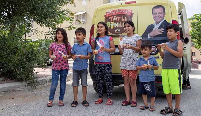 BÜYÜKŞEHİR’DEN ÇOCUKLARA HER GÜN 3 BİN DONDURMA