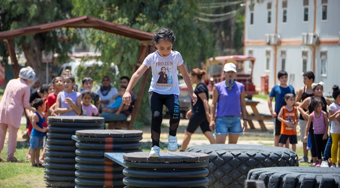 BÜYÜKŞEHİR’İN TARSUS GENÇLİK KAMPI’NDA HALK GÜNLERİ BAŞLADI