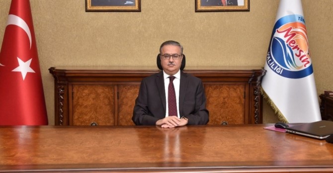 VALİ SU, 30 AĞUSTOS ZAFER BAYRAMINI KUTLADI