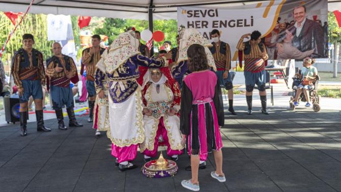 ENGELSİZ YAŞAM PARKINDA 30 AĞUSTOS COŞKUSU