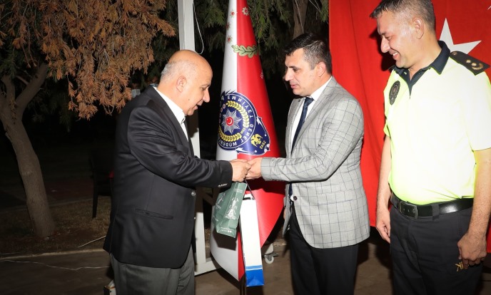 MERSİN EMNİYET MÜDÜRLÜĞÜNDE TERFİ HEYECANI