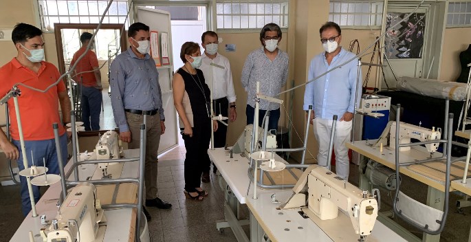 MODA TASARIMI EĞİTİMİNE AHKİB’DEN DESTEK