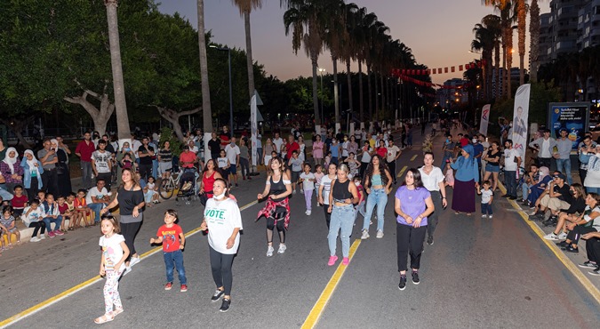 AVRUPA HAREKETLİLİK HAFTASI ETKİNLİKLERİ CADDELERE TAŞINDI