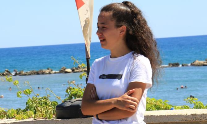 HIRSIZ, GENÇ KIZI AĞLATTI