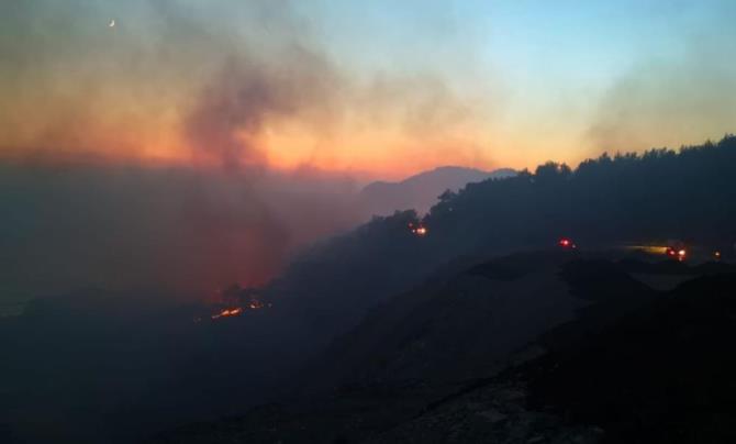ANAMUR’DA YENİDEN ÇIKAN ORMAN YANGINI KORKUTTU