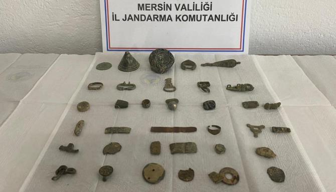 MERSİN’DE 37 PARÇA TARİHİ ESER ELE GEÇİRİLDİ