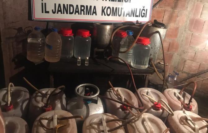 MERSİN’DE 336 LİTRE SAHTE İÇKİ ELE GEÇİRİLDİ