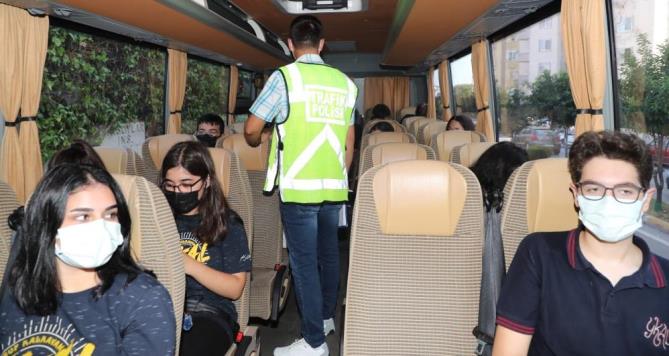 OKUL SERVİSLERİNE SIKI DENETİM SÜRÜYOR