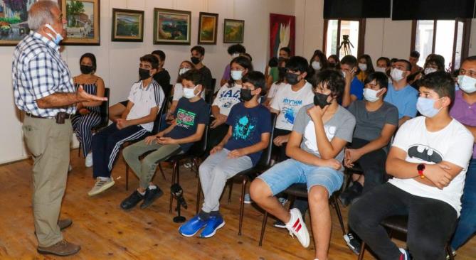  USTA YAZARLAR İLE GELECEĞİN YAZARLARI BULUŞTU