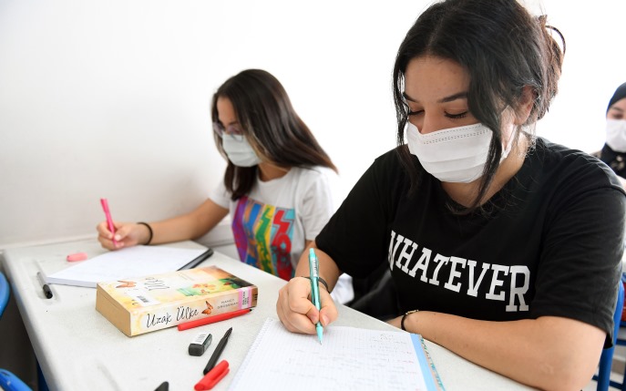 BÜYÜKŞEHİR BELEDİYESİ, ÖĞRENİM YARDIMINI BİN 600 LİRAYA ÇIKARDI