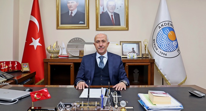 GÜLTAK, CUMHURİYET’İN 98’İNCİ YAŞINI KUTLADI