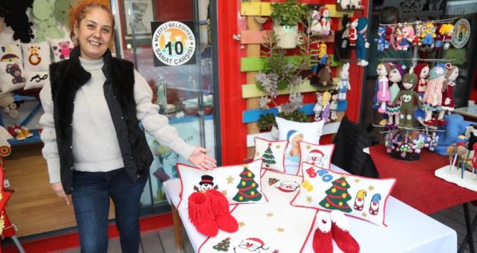 Mezitli Sanat Çarşısı yeni yıl için hediyeler üretiyor