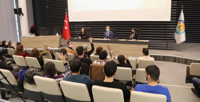 Yerel yönetimler ve kadın üretici pazarları panelde konuşuldu