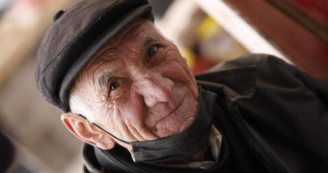 Yalnız yaşayan adam evinde ölü bulundu