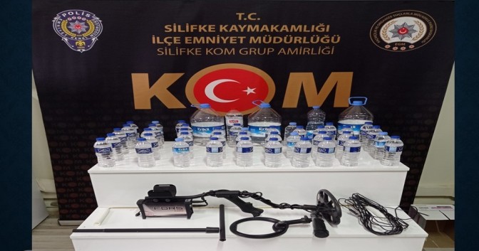 Mersin’de 47 şişe sahte içki ele geçirildi