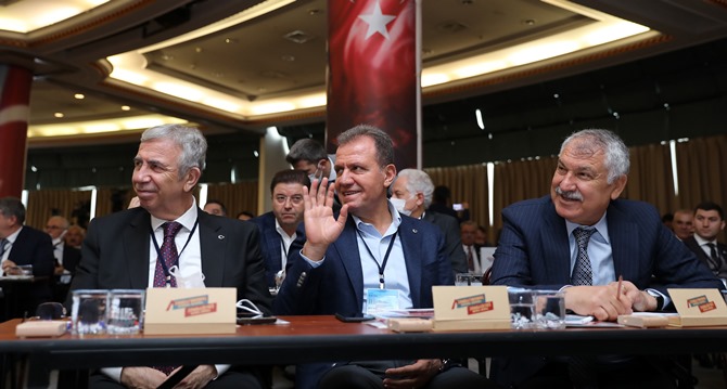 Seçer, Kayseri’de düzenlenen ‘Belediye Başkanları Çalıştayı’na katıldı