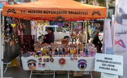 Mersin’de ‘engelsiz el emeği stantları’ büyük ilgi gördü