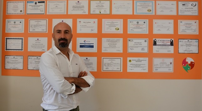 Kızılboğa Danışmalık Merkezi, Kekemeliğe son veriyor