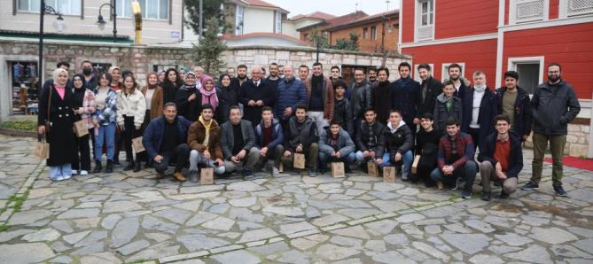 Erdemli Belediye Başkanı Tollu, İstanbul’da Erdemlili üniversite öğrencileriyle buluştu