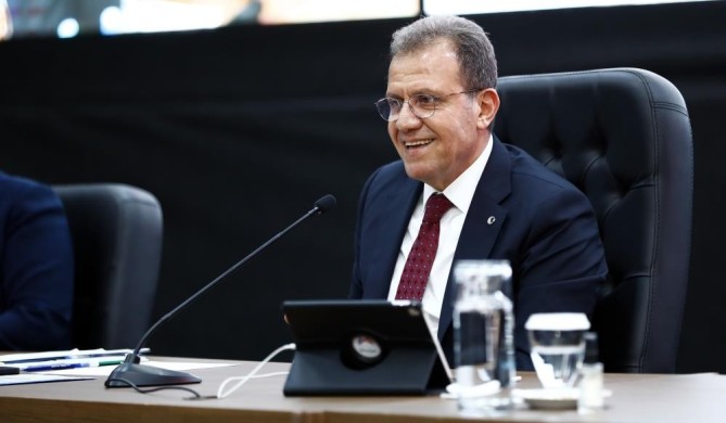 Mersin Büyükşehir Belediye Başkanı Vahap Seçer, korana virüse yakalandı
