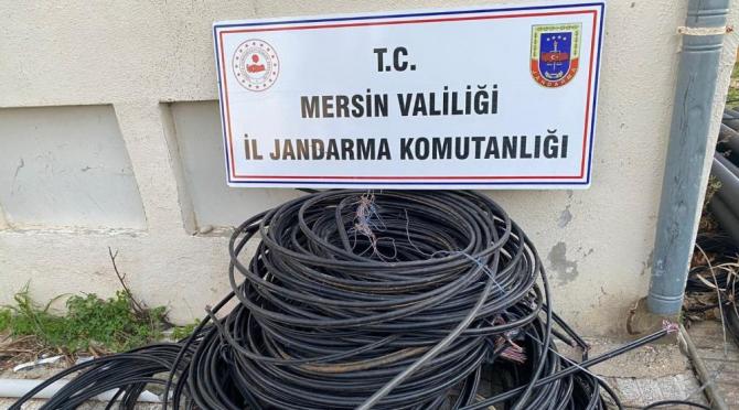 Kablo hırsızları yakalandı