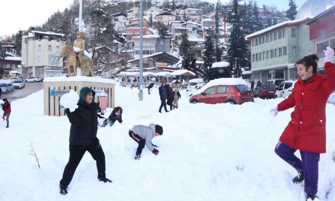 Mersinlilerin kar sevinci