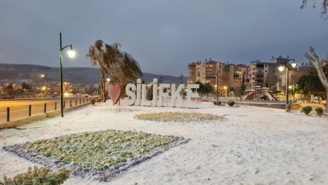 Kar Silifke’de kartpostallık görüntü oluşturdu